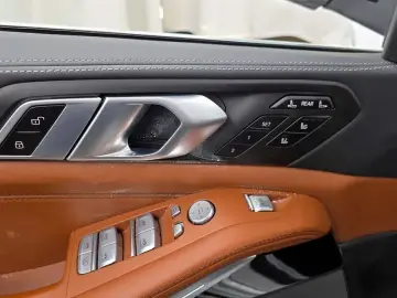 2024 BMW X7 с пробегом 34 035 км