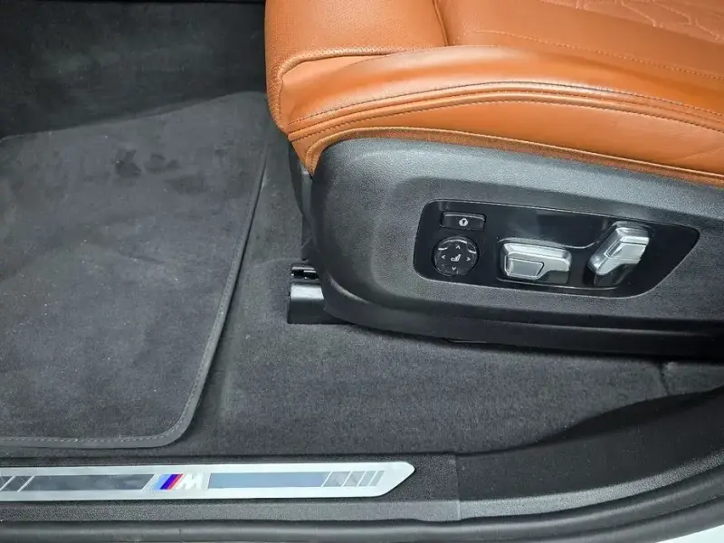 2024 BMW X7 с пробегом 34 035 км