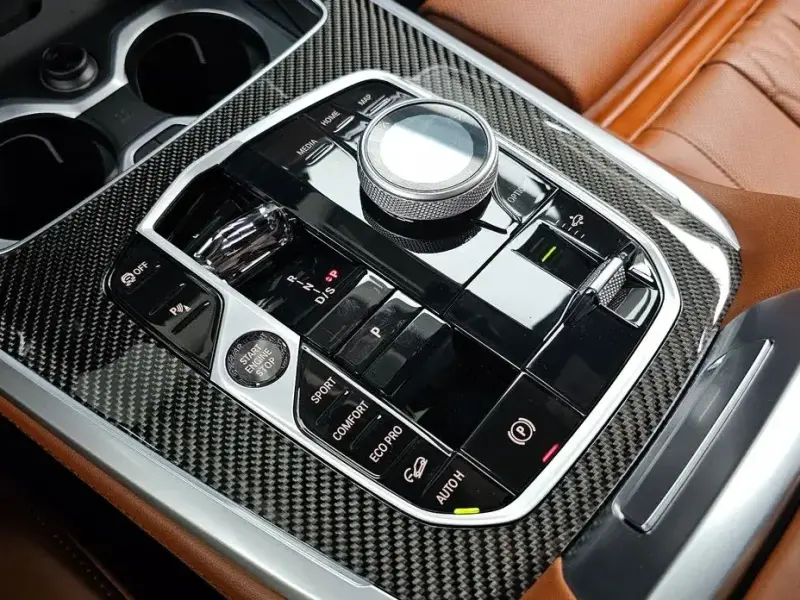 2025 BMW X7 с пробегом 18 347 км