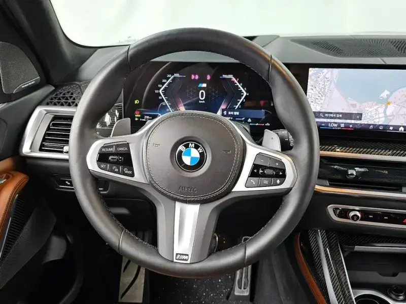 2025 BMW X7 с пробегом 18 347 км