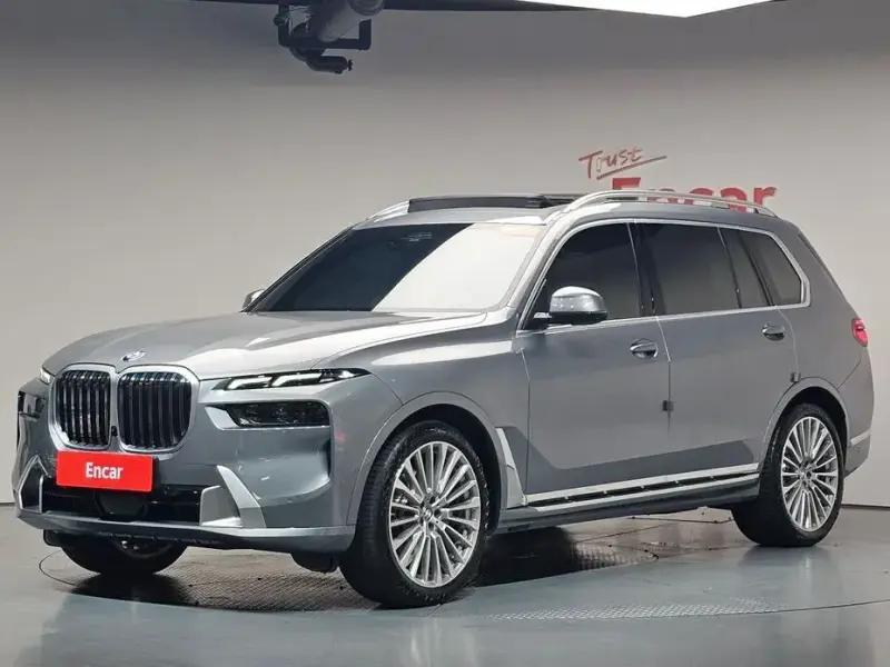 2024 BMW X7 с пробегом 23 859 км