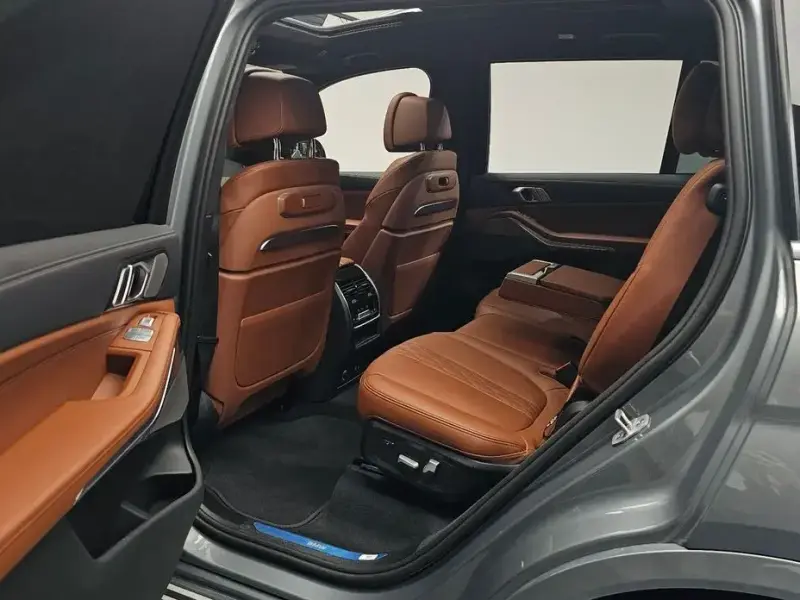 2024 BMW X7 с пробегом 23 859 км