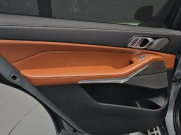 2024 BMW X7 с пробегом 23 859 км