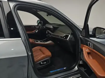 2024 BMW X7 с пробегом 23 859 км