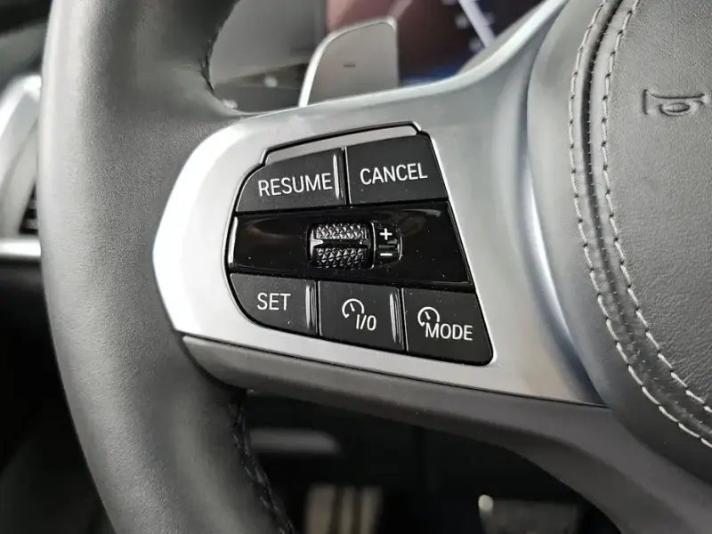 2025 BMW X7 с пробегом 18 347 км