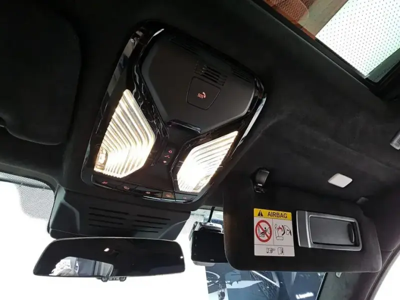 2025 BMW X7 с пробегом 18 347 км