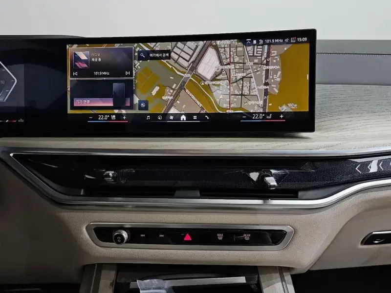2025 BMW X7 с пробегом 7 931 км