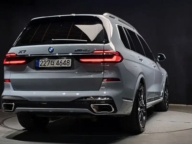 2025 BMW X7 с пробегом 5 087 км