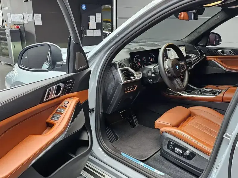 2025 BMW X7 с пробегом 5 087 км