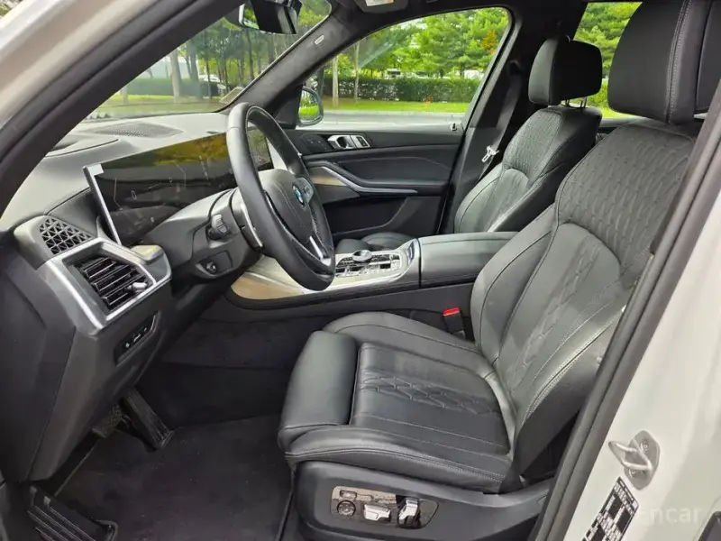 2025 BMW X7 с пробегом 40 100 км