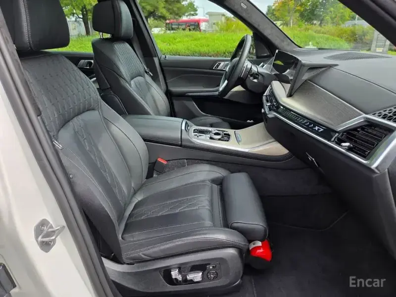 2025 BMW X7 с пробегом 40 100 км