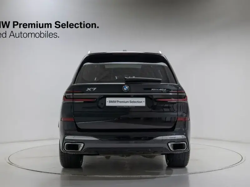 2024 BMW X7 с пробегом 18 557 км