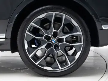 2024 BMW X7 с пробегом 18 557 км