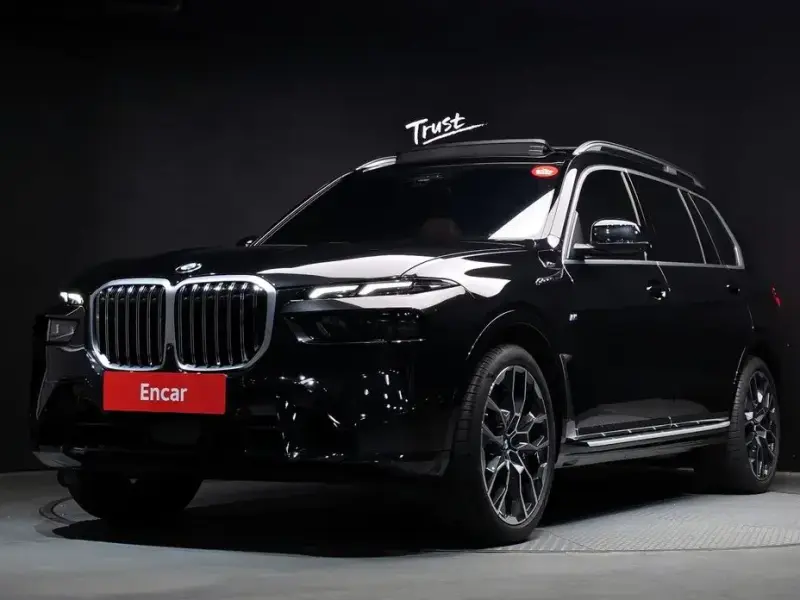 2025 BMW X7 с пробегом 13 184 км