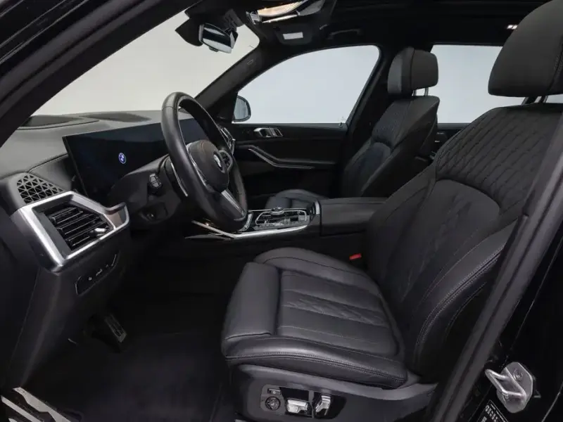 2024 BMW X7 с пробегом 18 557 км