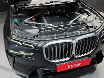 2025 BMW X7 с пробегом 13 184 км