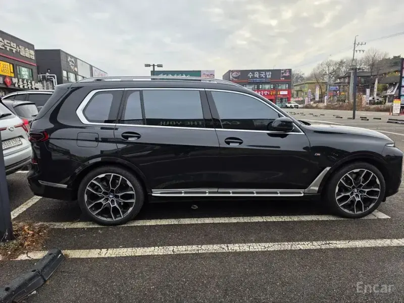 2024 BMW X7 с пробегом 29 000 км