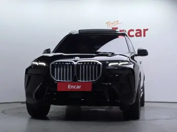 2024 BMW X7 с пробегом 7 935 км