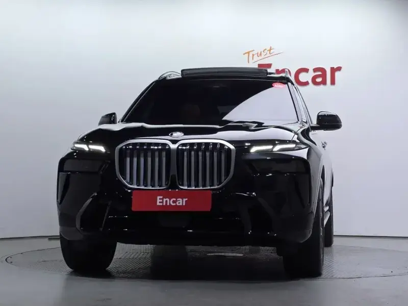 2024 BMW X7 с пробегом 7 935 км
