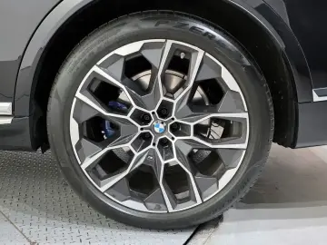 2024 BMW X7 с пробегом 7 935 км