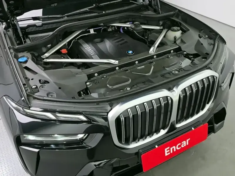 2024 BMW X7 с пробегом 7 935 км