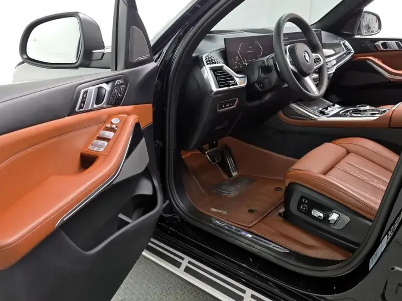 2024 BMW X7 с пробегом 7 935 км