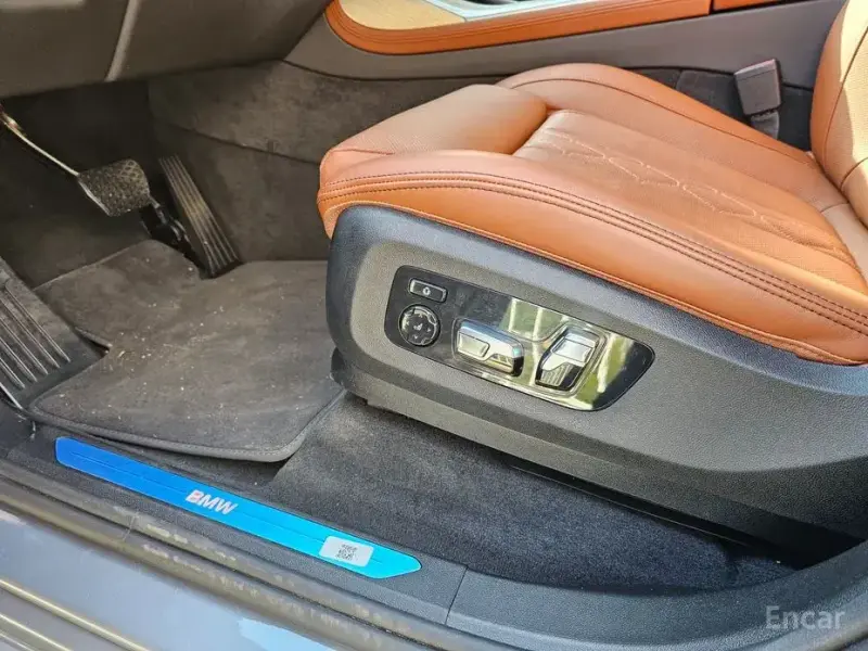 2025 BMW X7 с пробегом 4 550 км