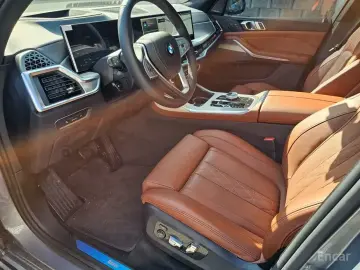 2025 BMW X7 с пробегом 4 550 км