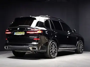 2025 BMW X7 с пробегом 16 542 км
