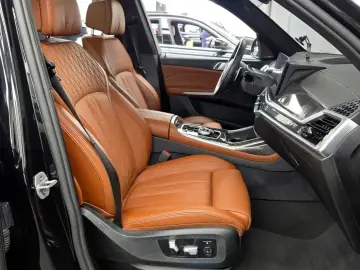 2024 BMW X7 с пробегом 18 228 км
