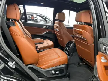 2024 BMW X7 с пробегом 18 228 км