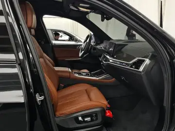 2025 BMW X7 с пробегом 16 542 км