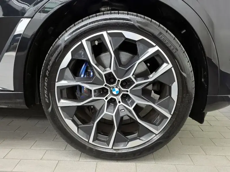 2024 BMW X7 с пробегом 18 228 км