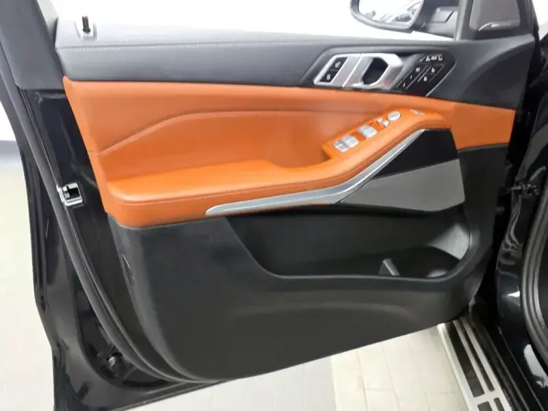 2024 BMW X7 с пробегом 18 228 км