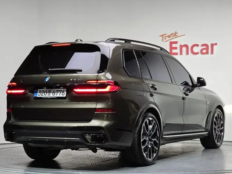 2025 BMW X7 с пробегом 19 508 км