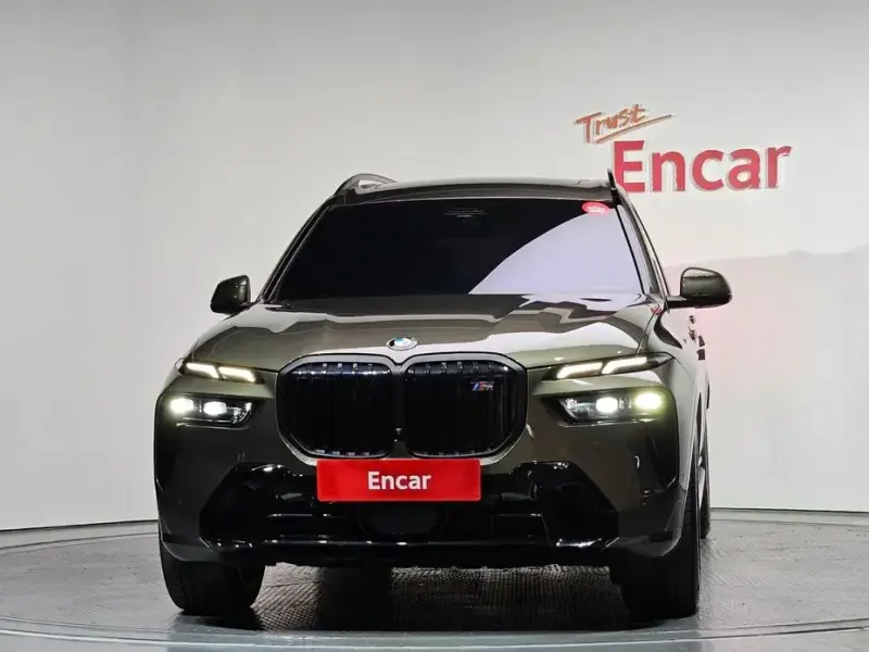 2025 BMW X7 с пробегом 19 508 км