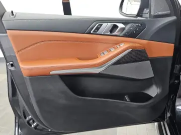 2025 BMW X7 с пробегом 16 542 км