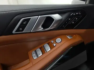 2024 BMW X7 с пробегом 18 228 км