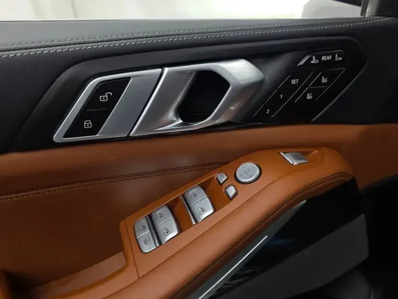 2024 BMW X7 с пробегом 18 228 км