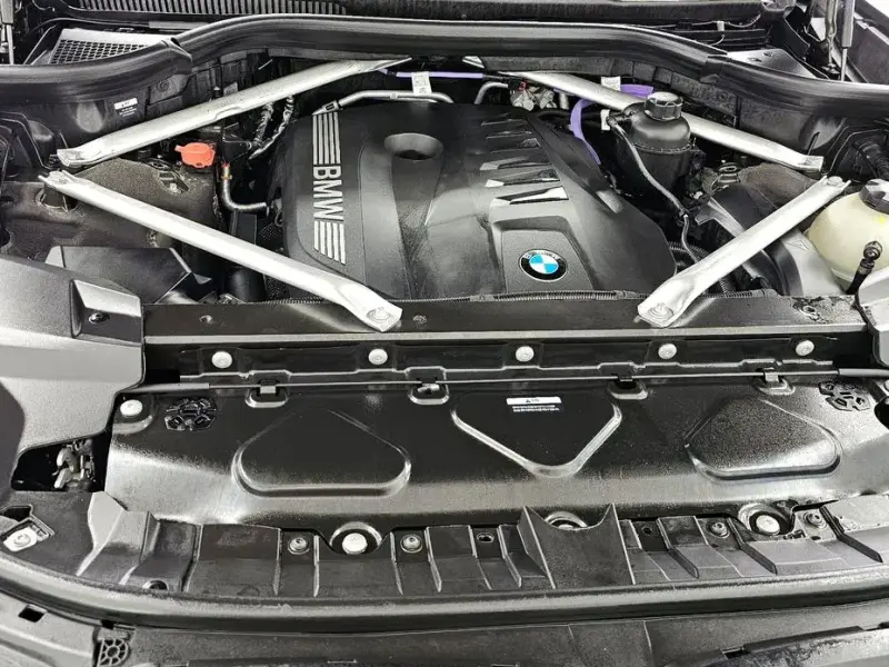 2025 BMW X7 с пробегом 19 508 км