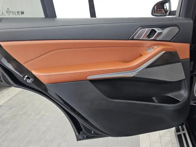 2025 BMW X7 с пробегом 16 542 км