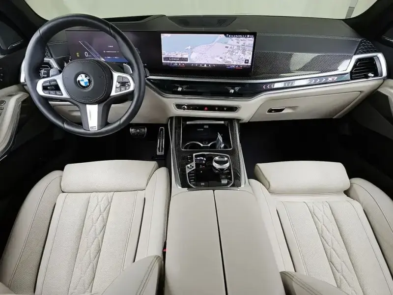 2025 BMW X7 с пробегом 19 508 км