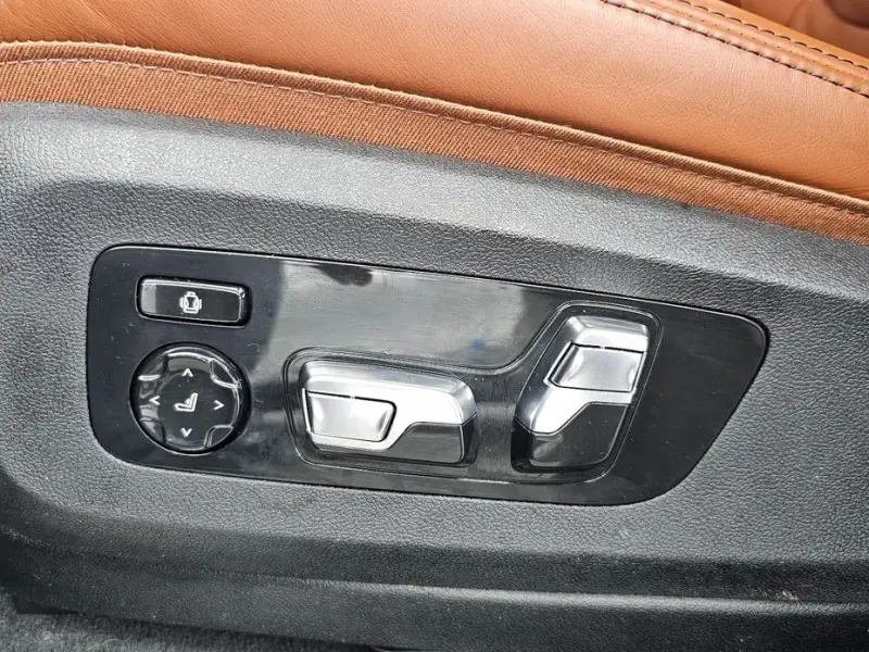 2025 BMW X7 с пробегом 16 542 км