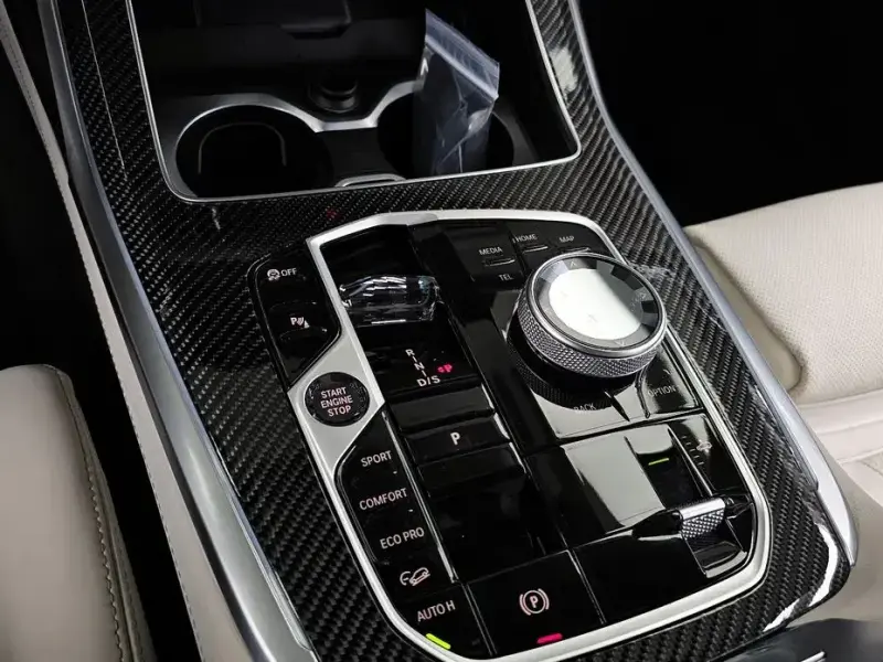 2025 BMW X7 с пробегом 19 508 км