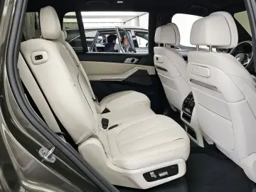 2025 BMW X7 с пробегом 19 508 км