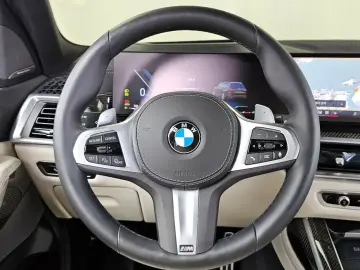 2025 BMW X7 с пробегом 19 508 км