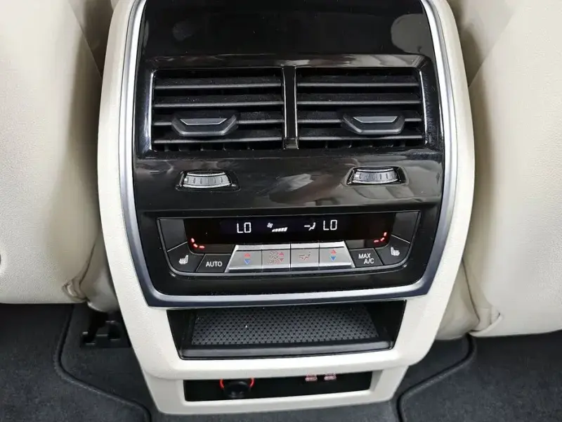 2025 BMW X7 с пробегом 19 508 км