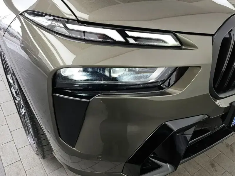 2025 BMW X7 с пробегом 19 508 км