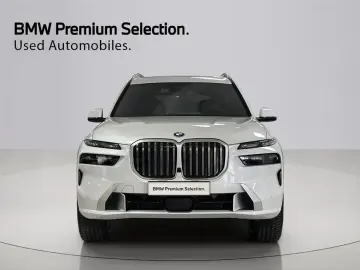 2025 BMW X7 с пробегом 8 980 км