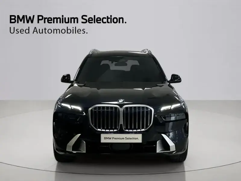 2025 BMW X7 с пробегом 4 282 км